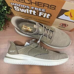 Skechers Men's Delson Swift Fit Hands Free Memory Foam Shoes Size 9.5